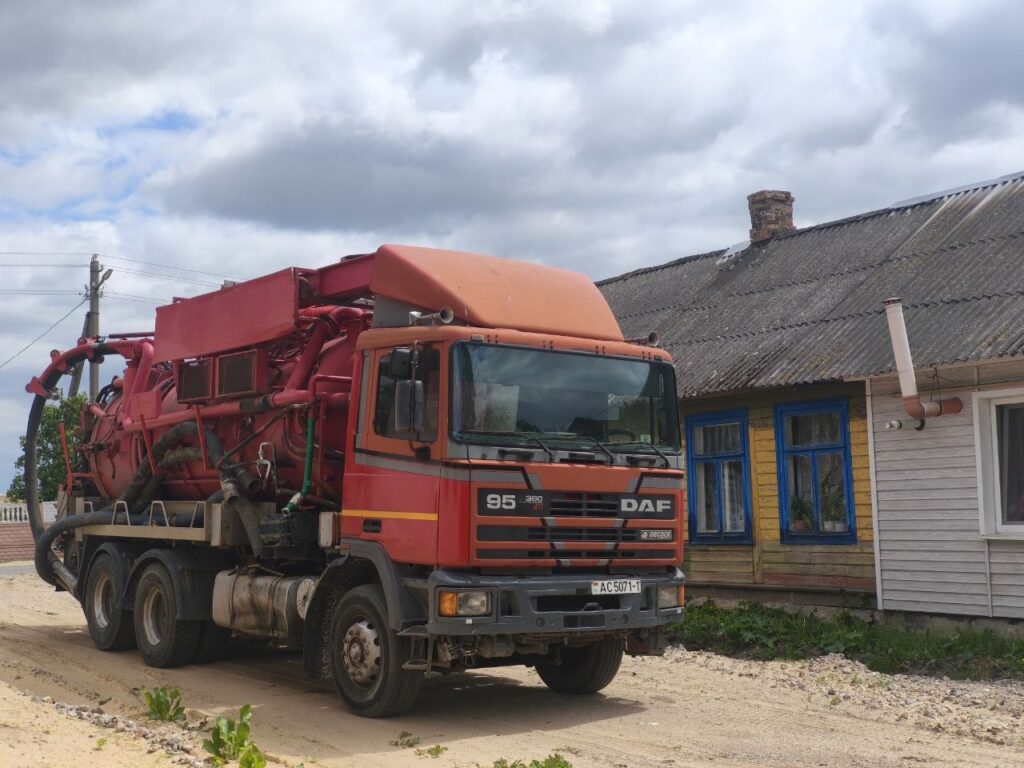 kombinirovannyj-ilosos-dlya-gidrodinamicheskoj-promyvki-trub-kanalizacii